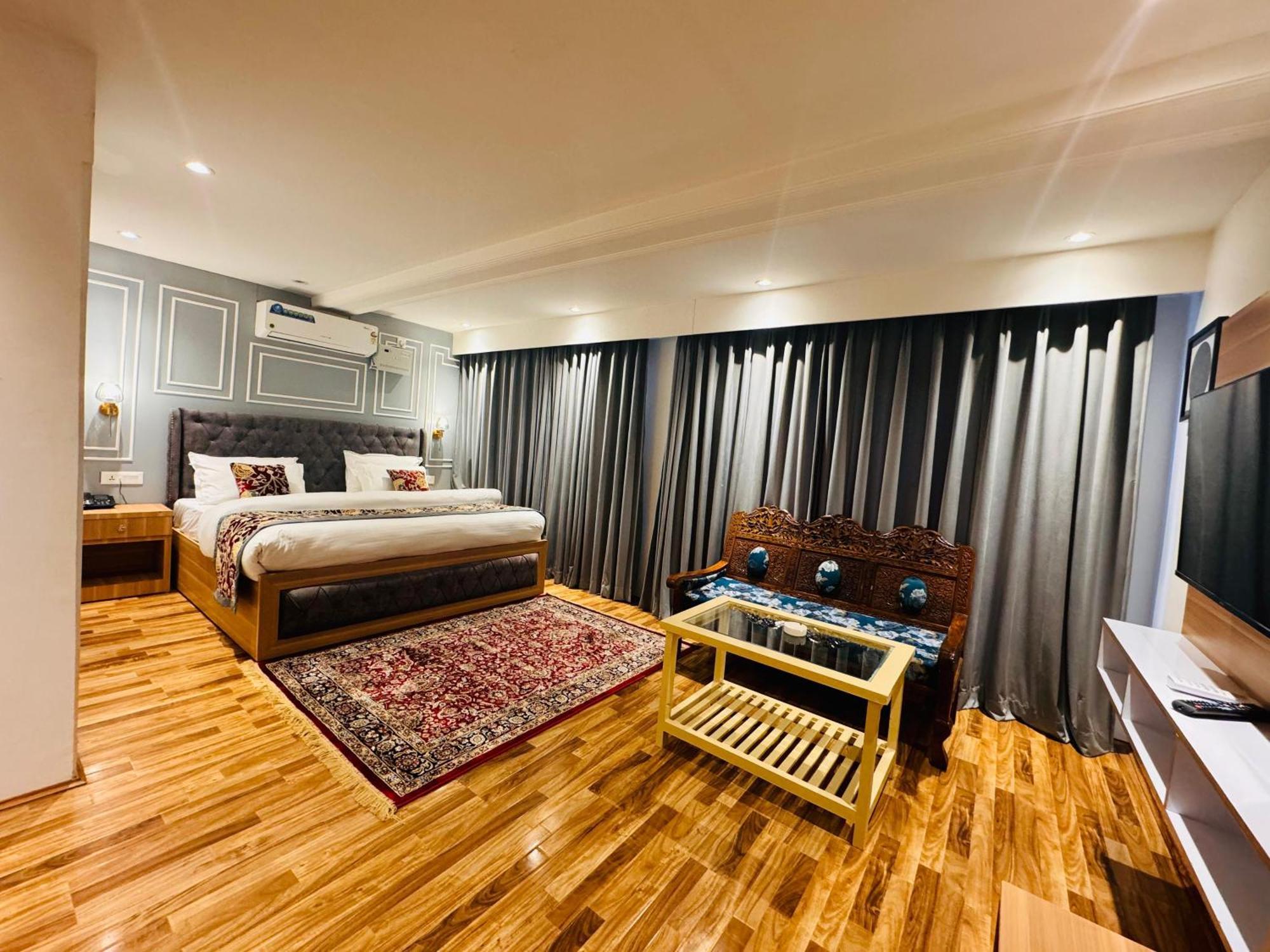 De Elaaf The Luxury Stay Srīnagar Exterior foto