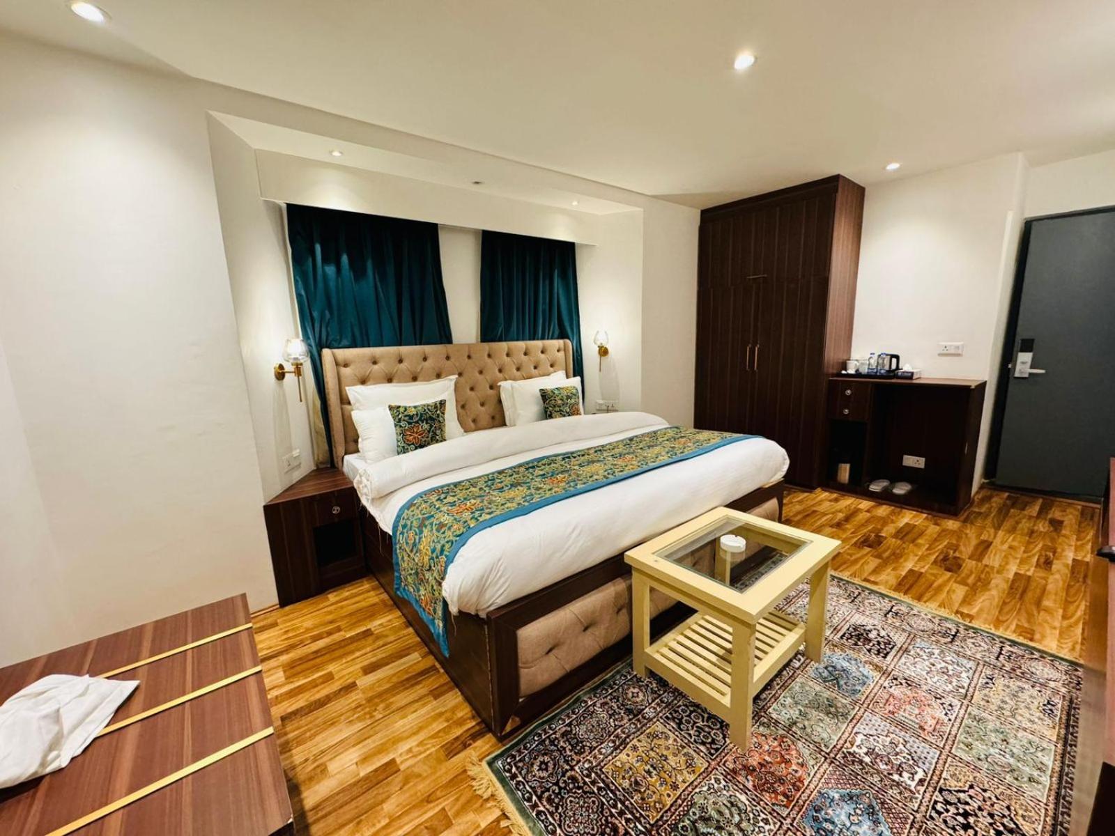De Elaaf The Luxury Stay Srīnagar Exterior foto