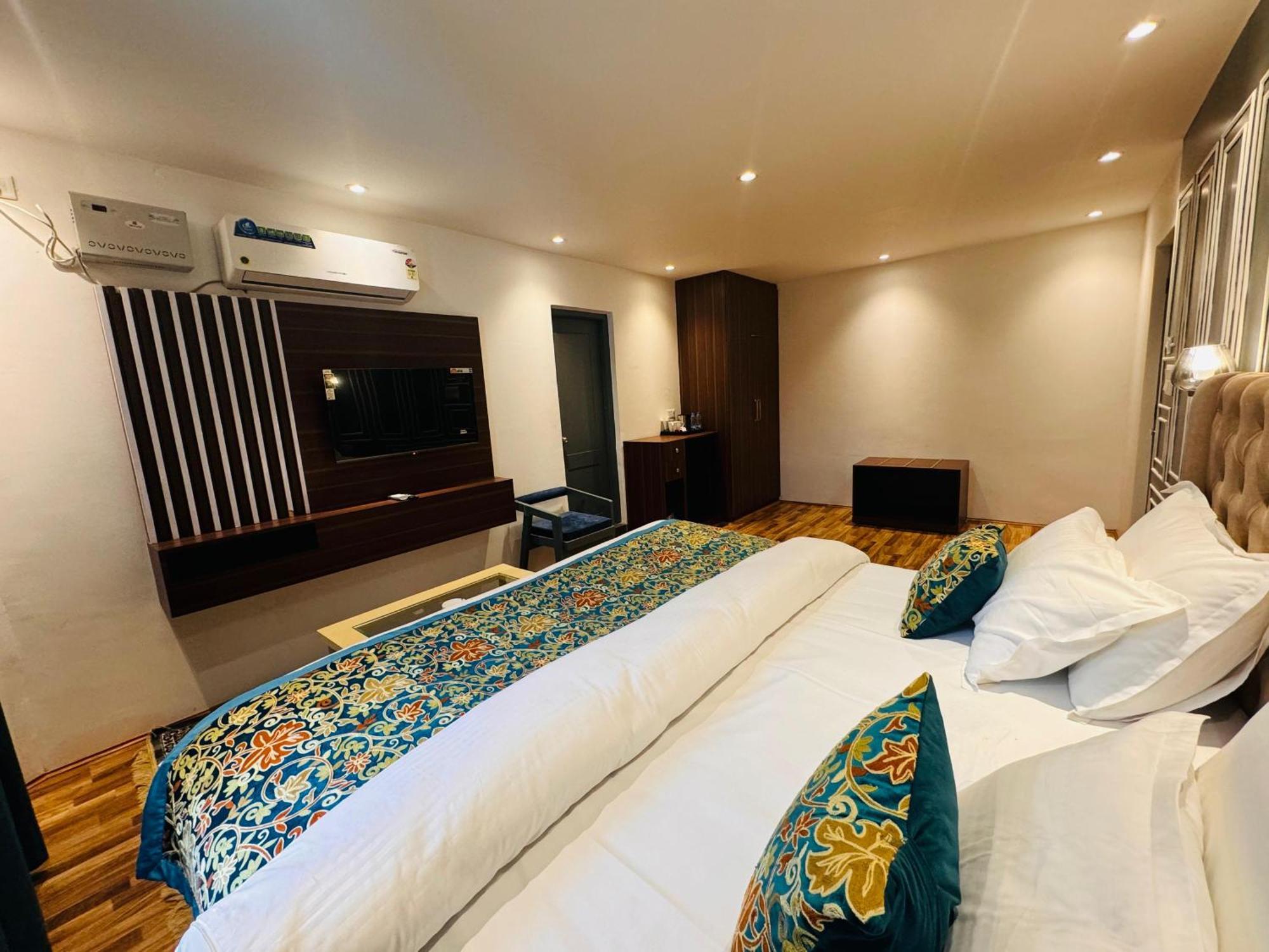 De Elaaf The Luxury Stay Srīnagar Exterior foto